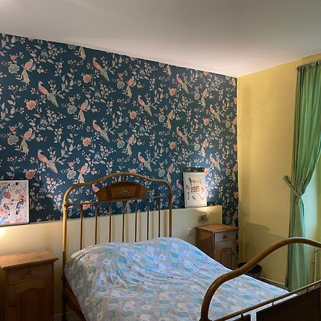 Chambres D'Hotes La Chaumiere Coulonges  Екстер'єр фото